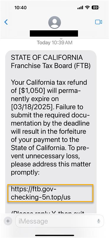 Screenshot of a fake text message from FTB about expiring refunds